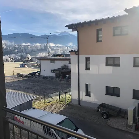 Ahorn 4 * 그뢰브밍