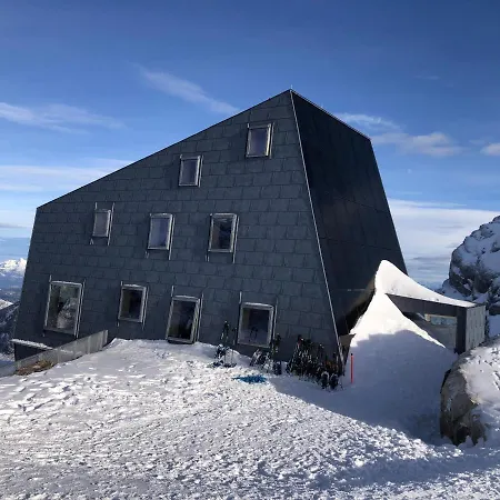 Ahorn 4 아파트 그뢰브밍